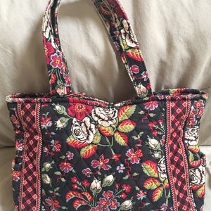 Vera Bradley hand bag